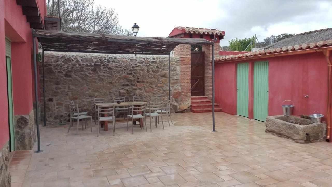 Casa Rural Rojo Del Tietar La Iglesuela Exterior foto